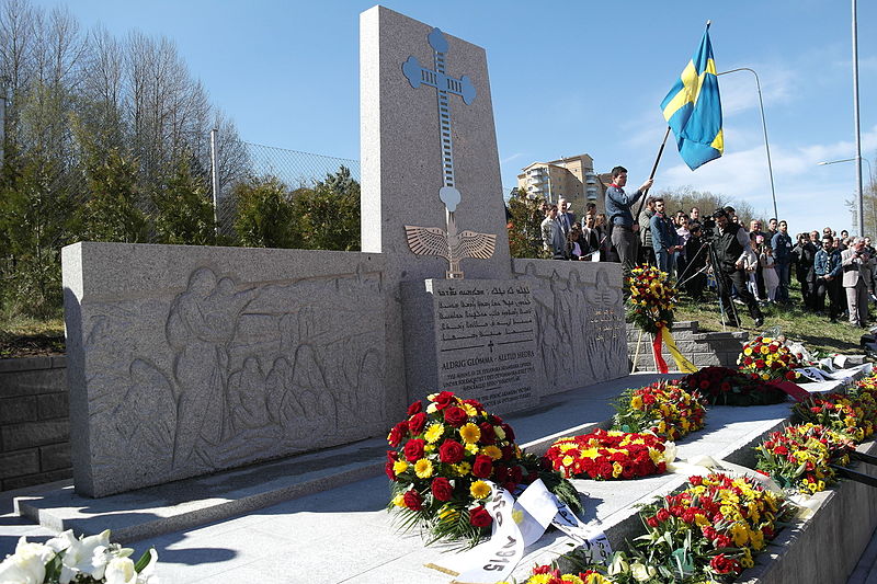 File:Syrianska seyfo monument hallunda.jpg