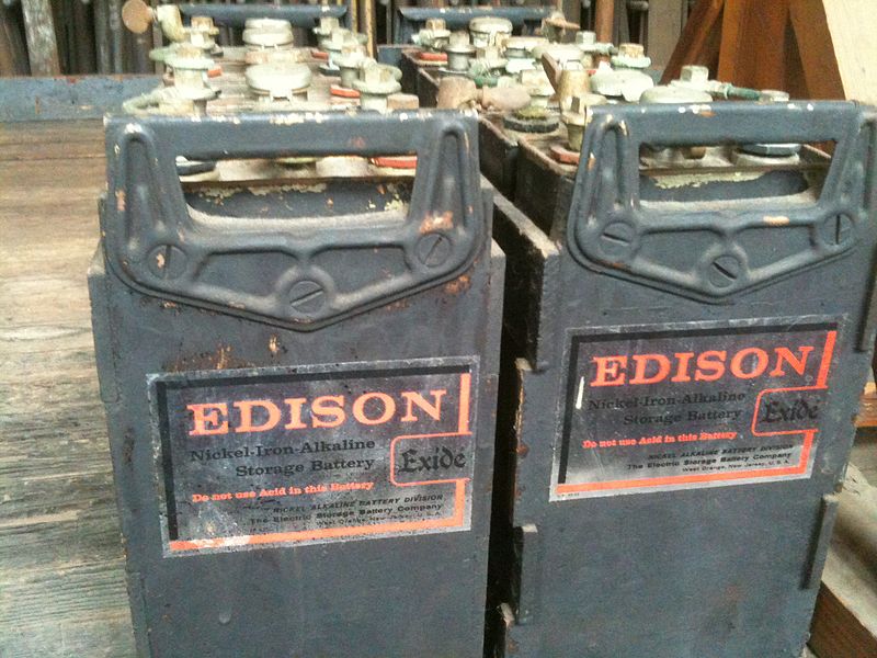 Файл:Thomas Edison's nickel–iron batteries.jpg