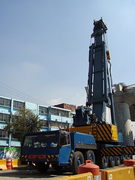 Archivo:Zapotitlán-Construcción del metro.jpg