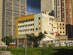 Edificio de Manrique Martín en la avenida El Dorado