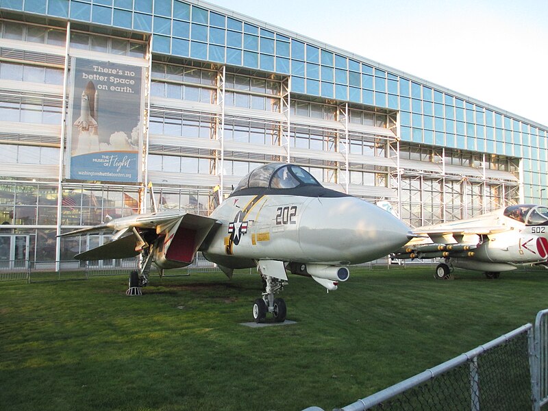 File:F14 Tomcat Seattle.jpg