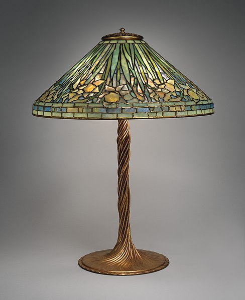 File:"Daffodil" lamp MET DP-16377-003.jpg