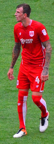 Файл:Aden Flint, Bristol City.jpg