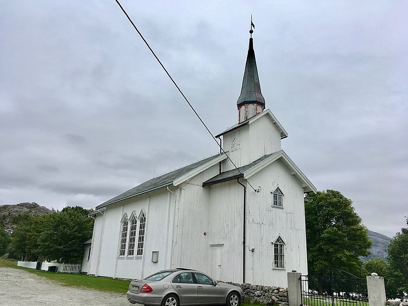 File:Agdenes church 01.jpg