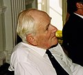 Desmond Llewelyn