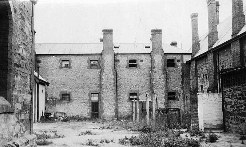 File:Destitute Asylum 211.jpg