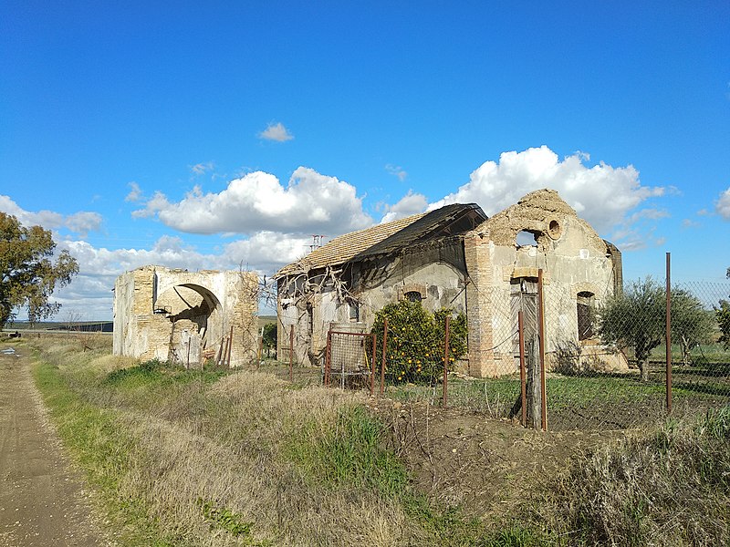 Archivo:Estación de La Carlota.jpg