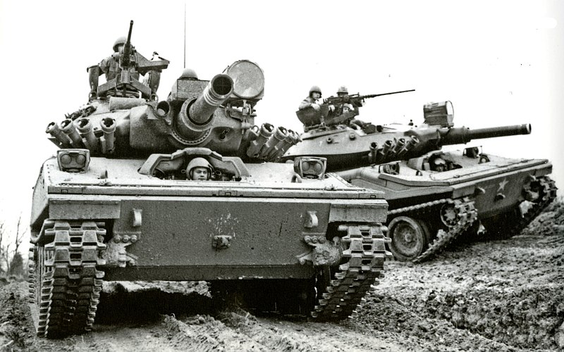 File:M551 Sheridans Ft Campbell.jpg