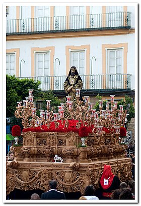 Jesús de Medinaceli Pasando por la Plaza del Rey-Sandra de la Hoz