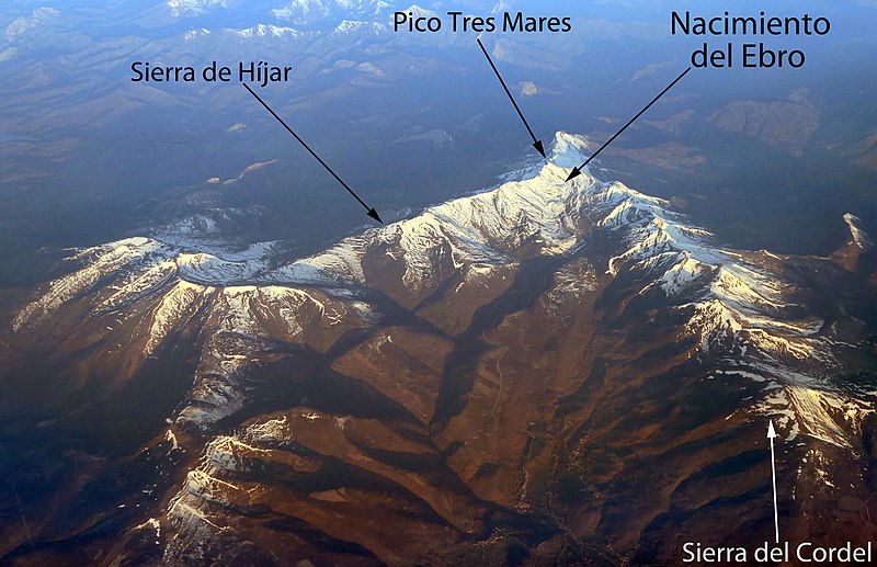 Archivo:Nacimiento del Ebro 3.jpg