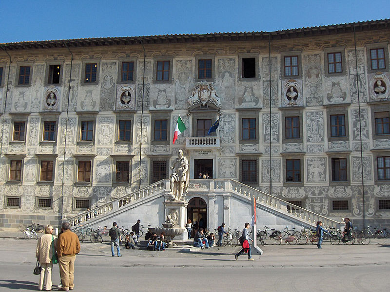 Файл:Pisa.Palazzo dei Cavalieri01.jpg