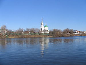 Свято-Екатерининский женский монастырь в Затверечье на берегу Волги