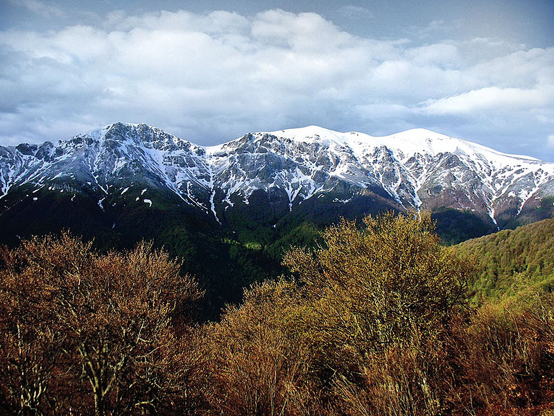 File:Triglav massif, Bulgaria.jpg