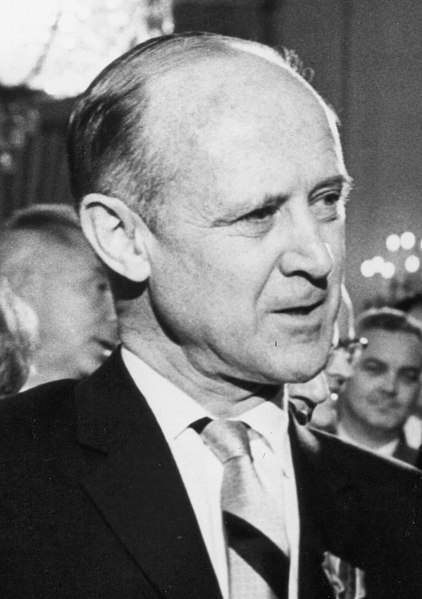 File:Bill Pickering 1964 (cropped).jpg