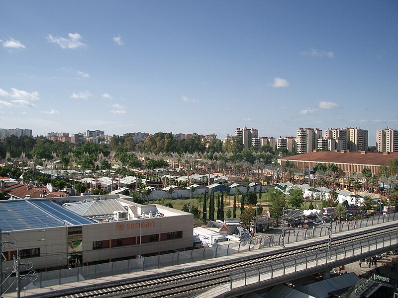 Archivo:Feria2009-desdeNoria.JPG