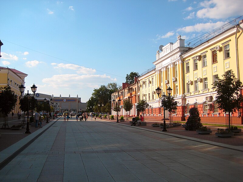 Файл:3032. Bryansk. Gagarin Boulevard.jpg