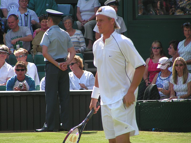 Файл:Lleyton Hewitt Wimbledon 2004.jpg