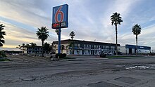 Lost Hills Motel 6.jpg