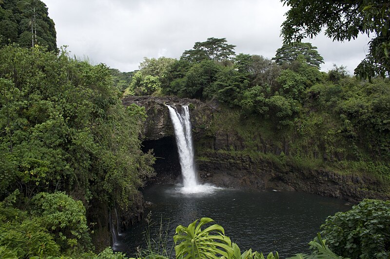 Файл:Rainbow Falls in Hilo.jpg