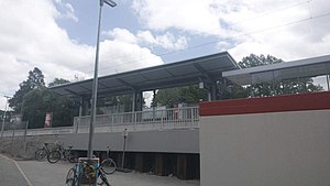 Elevated platform with flat roof