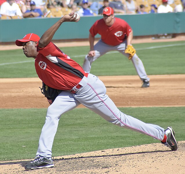 File:Aroldis Chapman 2010 (4).jpg