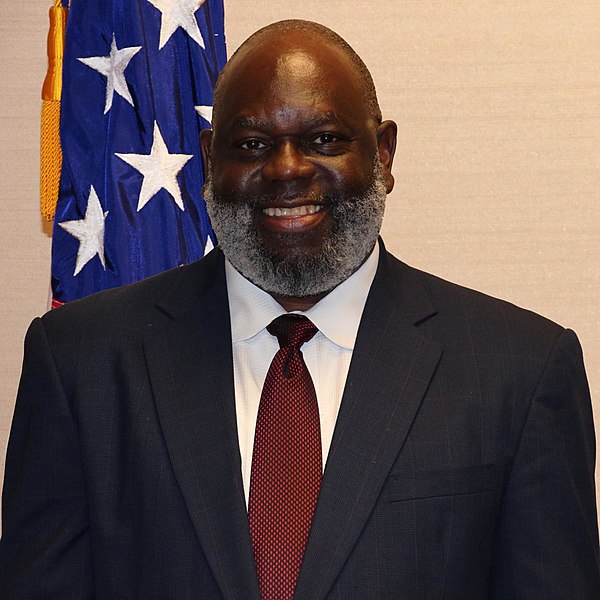 File:Carlton Reeves.jpg