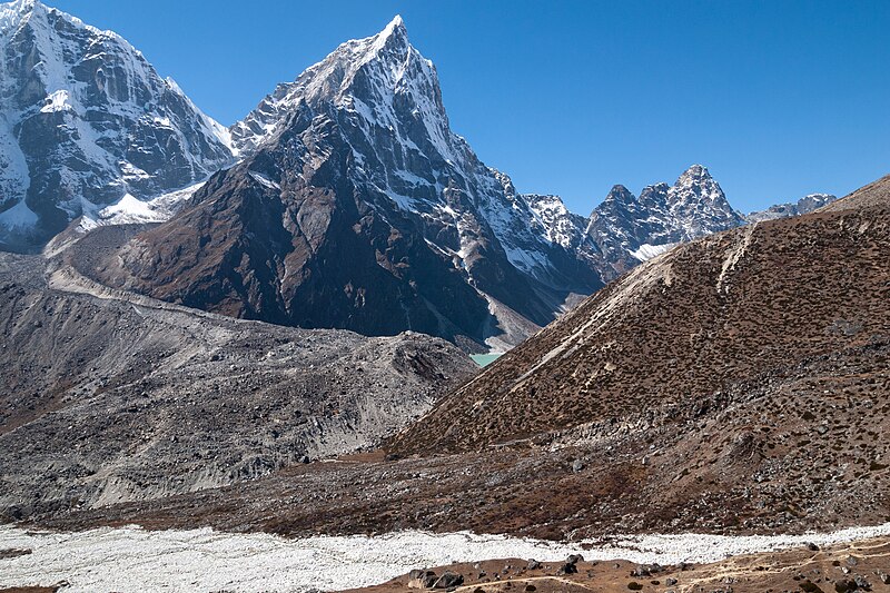 File:Cholatse Peak, Nepal, Himalayas.jpg