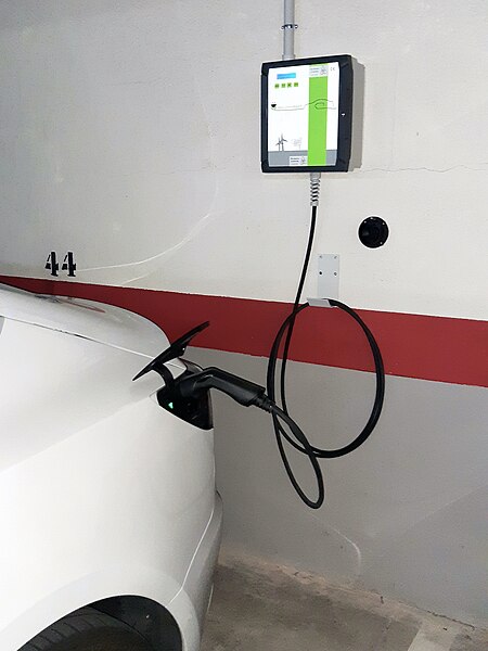 Archivo:Evcharger.jpg