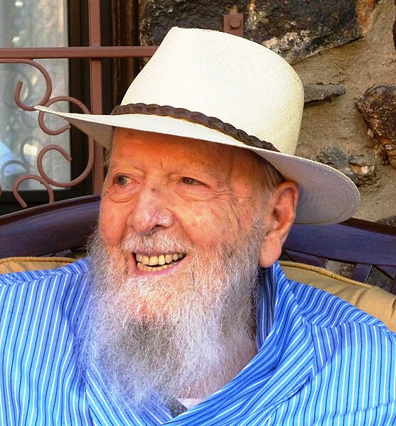 File:Herman Wouk 2014.jpg