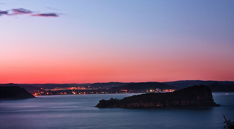 File:Lion Island at sunset.jpg