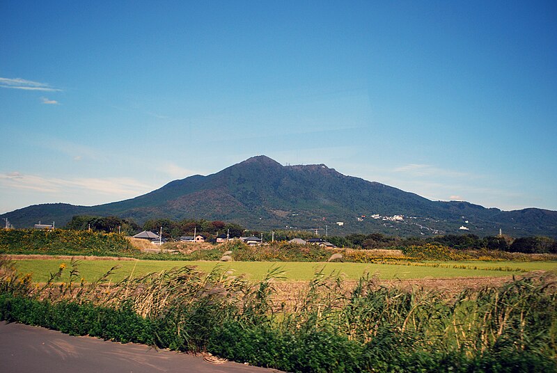 File:Mount Tsukuba 2.jpg