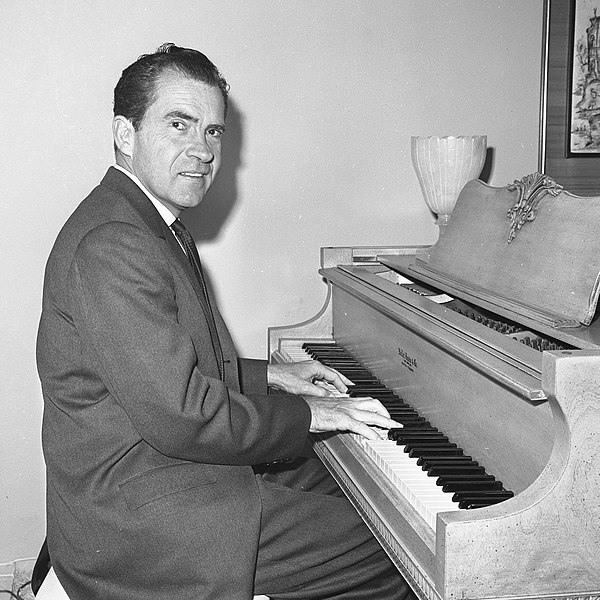 File:NixonPiano,1962.jpg