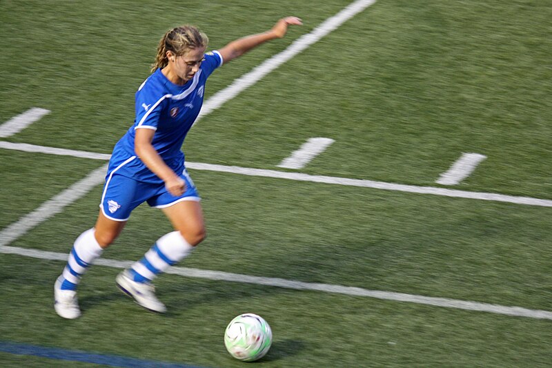 File:Megan Klingenberg Boston Breakers.jpg