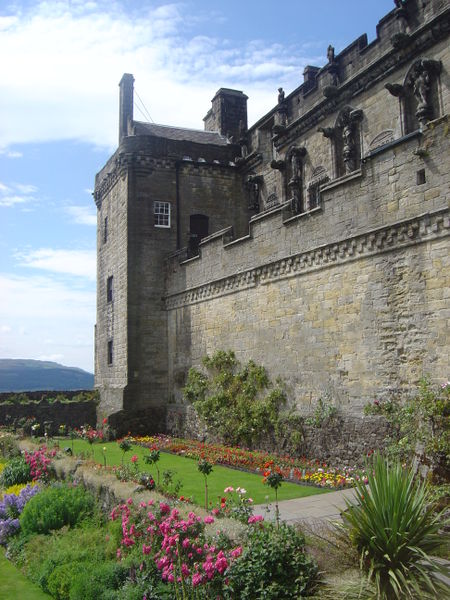 File:Stirling Castle dsc06629.jpg