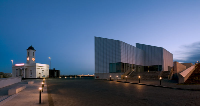 File:Turner Contemporary front.jpg