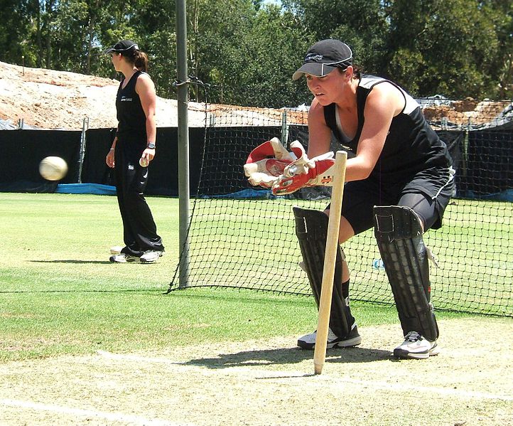 File:Katey Martin stumping 3.jpg