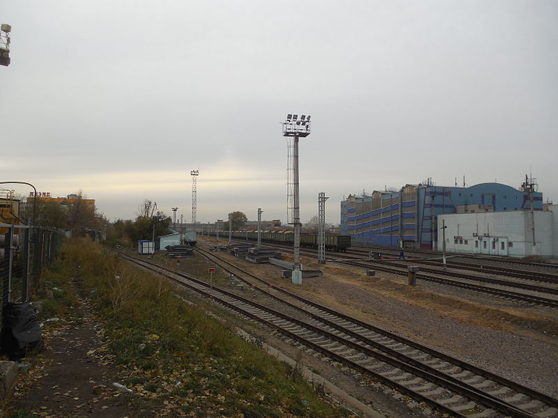 Файл:Kozukhovo railway station (15603621001).jpg