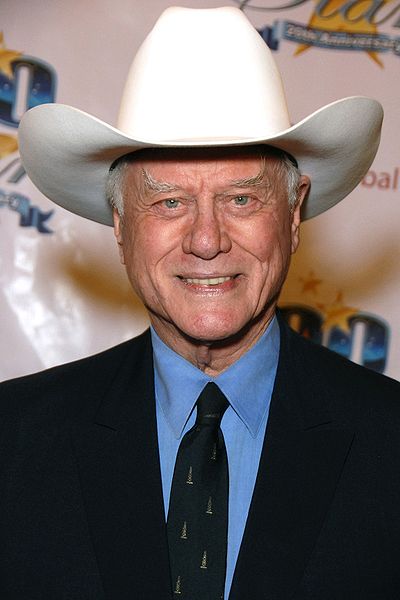 Archivo:Larry Hagman 2010.jpg