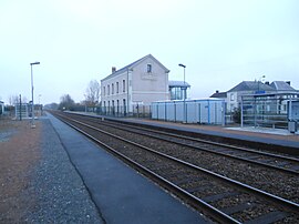 Mayet railway station