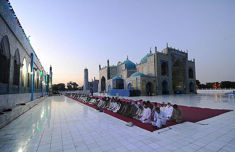 File:Men praying in Afghanistan.jpg