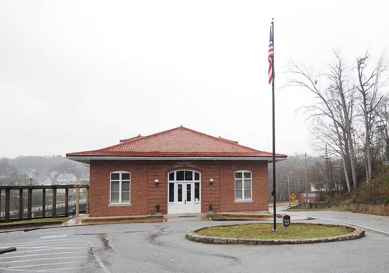 File:Pacolet Mill Office.jpg