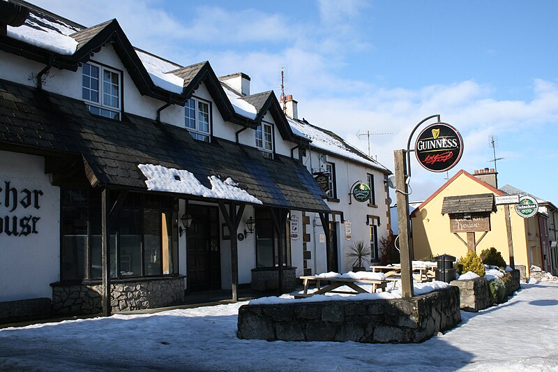 File:RoundwoodPub.JPG