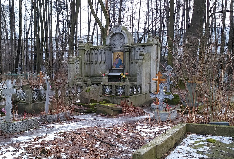 Файл:Ru-SPb-Pakhomovs-memorial.jpg