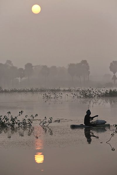 File:Sun Rise Fisherman.JPG