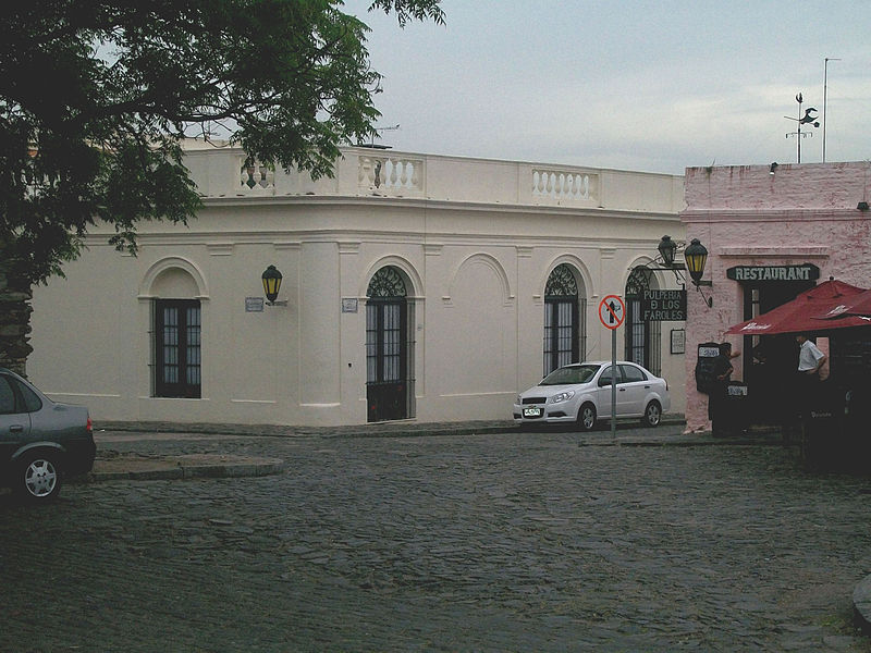 File:Colonia old city.jpg