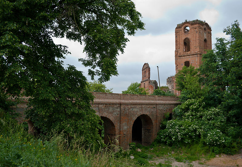 File:Korets castle.jpg