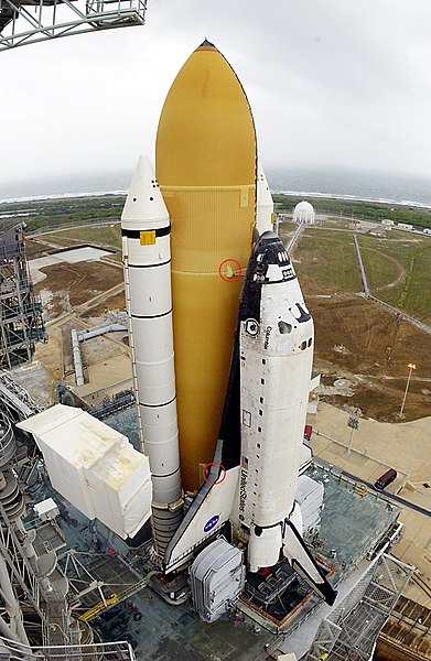 File:STS-107 launchpad circled.jpg