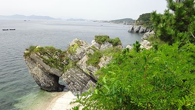 Sea cave (age: 600-800 million years ago, formed during the Sinian period in Neoproterozoic Era)