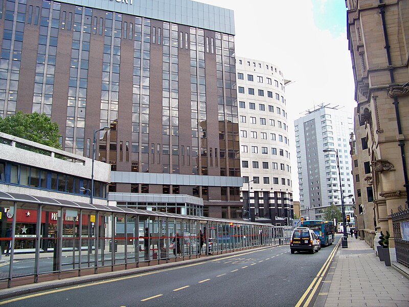 File:Infirmary Street, Leeds.jpg