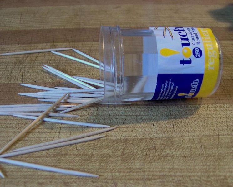 File:Toothpick spill.JPG